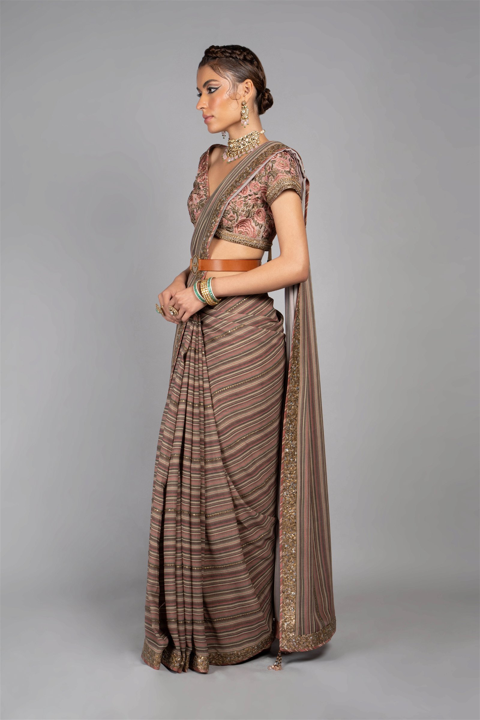 Two colour khadic cotton saree with pompom - Aashvas India